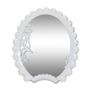Miroir ovale en bois blanc décor