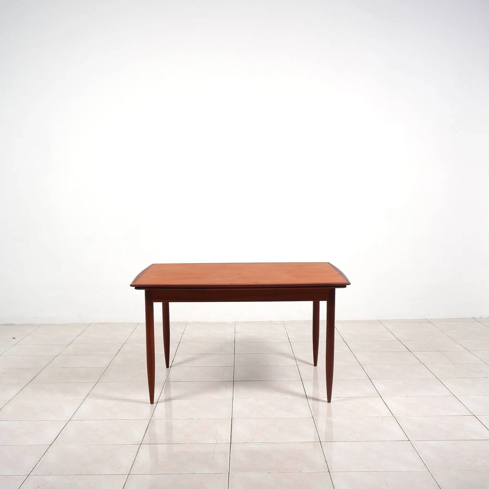 Table à manger extensible en teck par Wiesner & Hager, Autriche