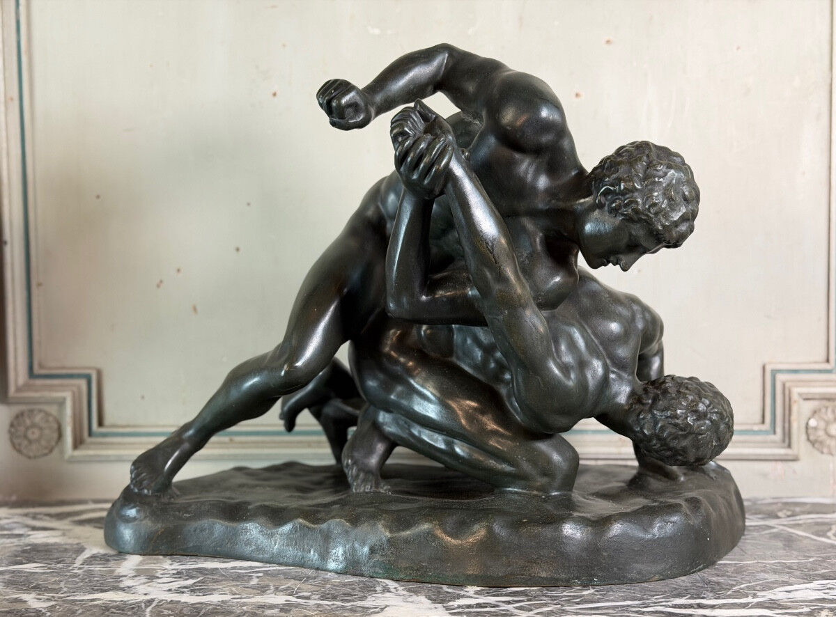 Large bronze after the antique preserved in the Uffizi in Florence, the wrestlers around 1880.
