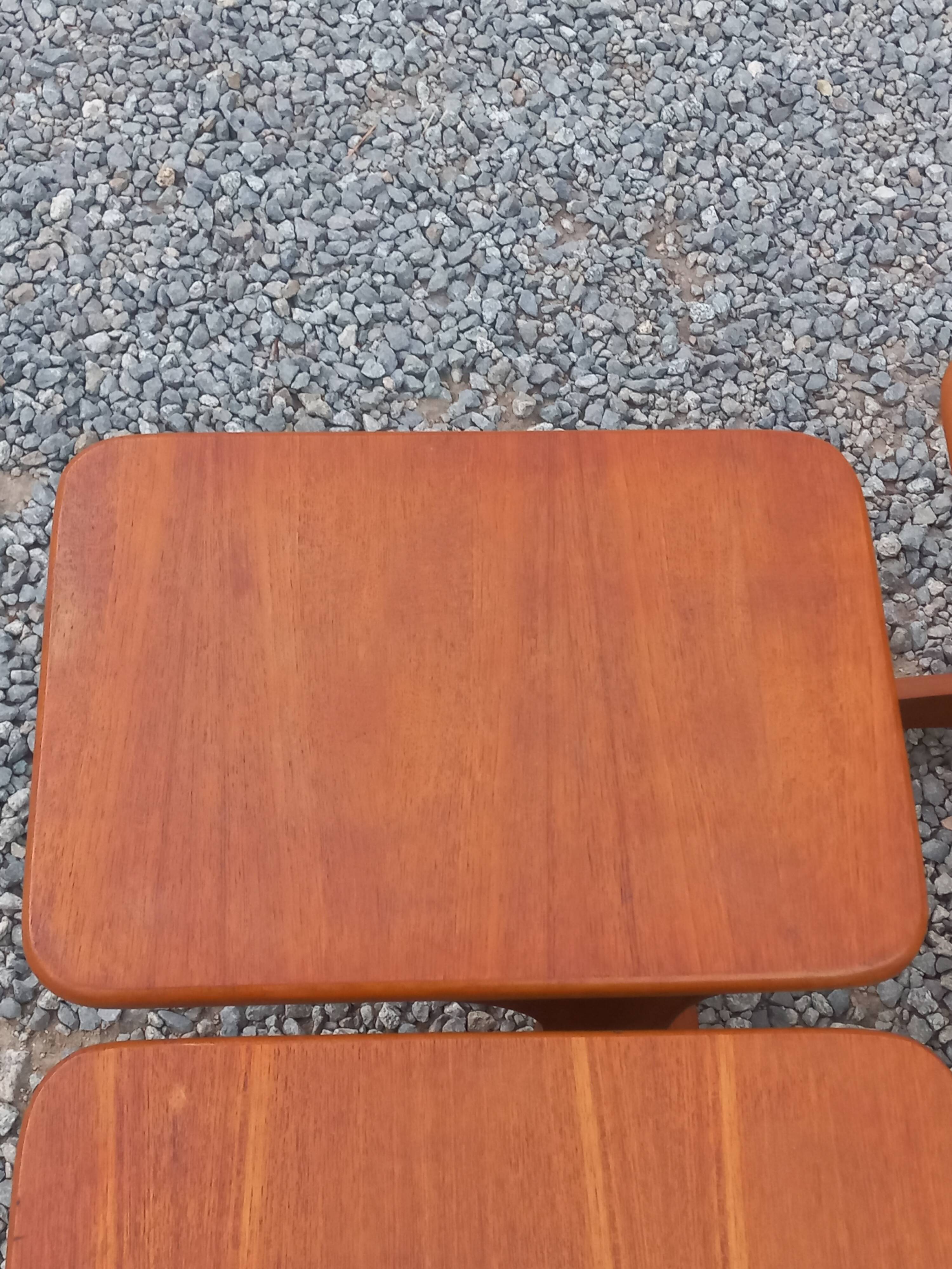 Set of 3 nesting tables in Scandinavian style made of teak from the 1970s.