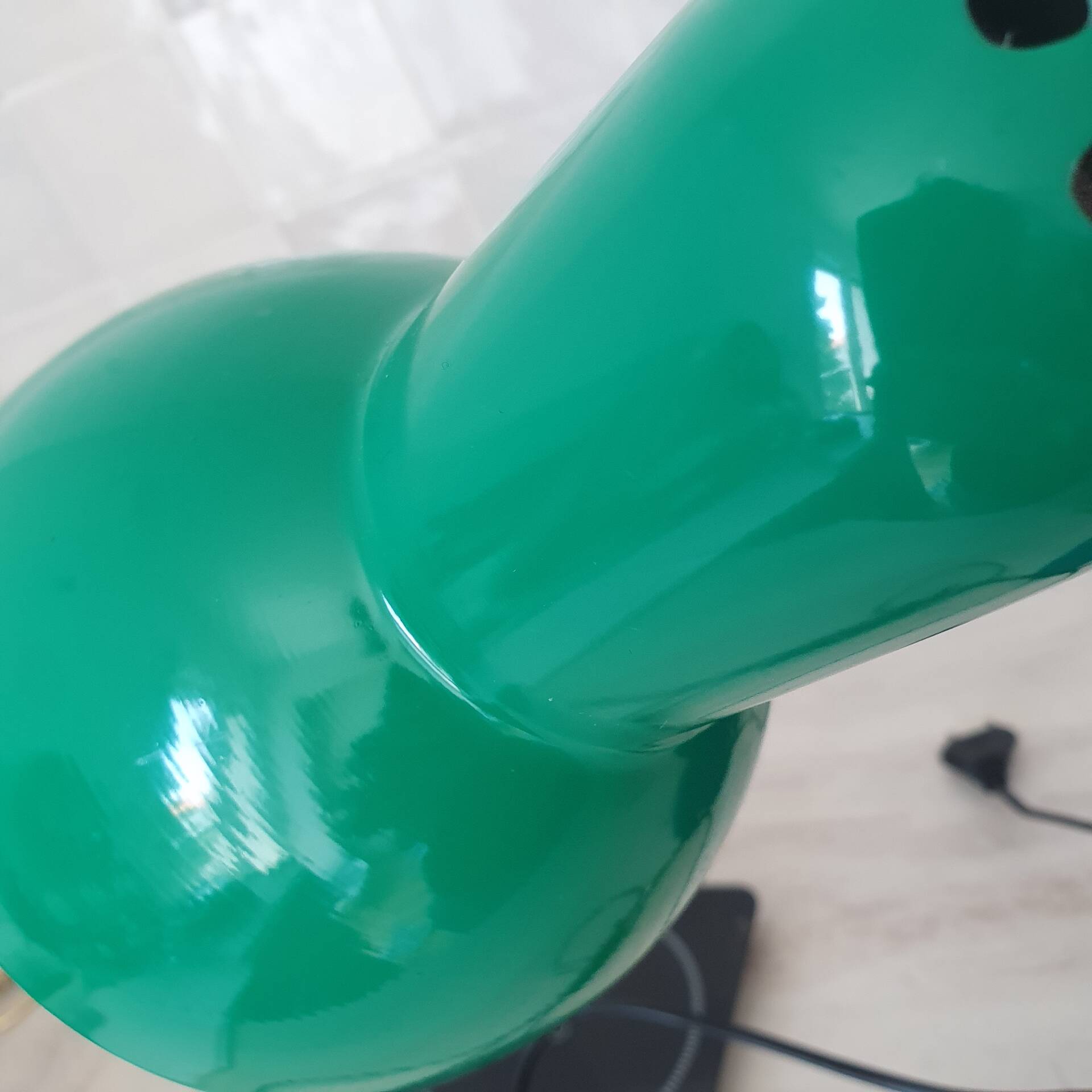 Lampe de bureau style Memphis bleu rouge vert