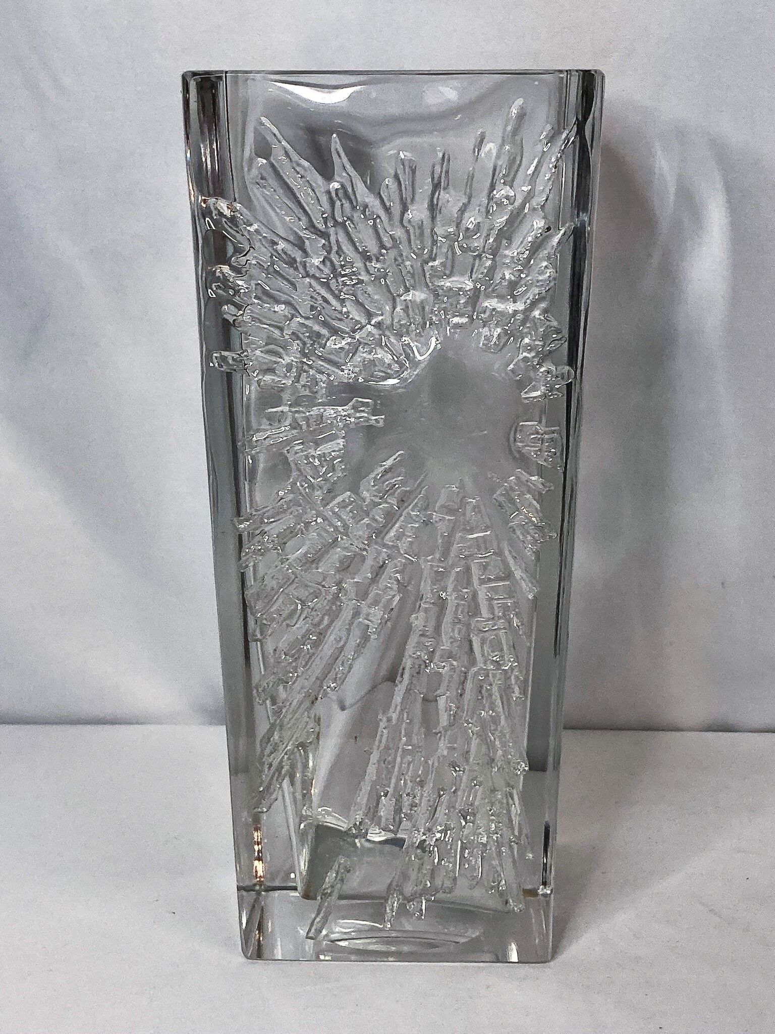 2212942 Daum, large cut crystal vase signed design 1970