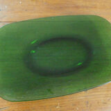 Plat en verre vert vintage