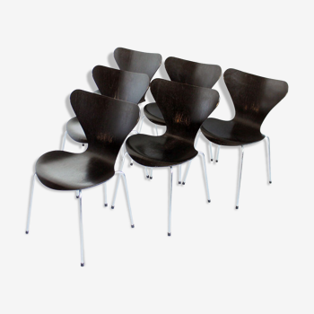 Six Arne Jacobsen Series 7 Chairs by Fritz Hansen