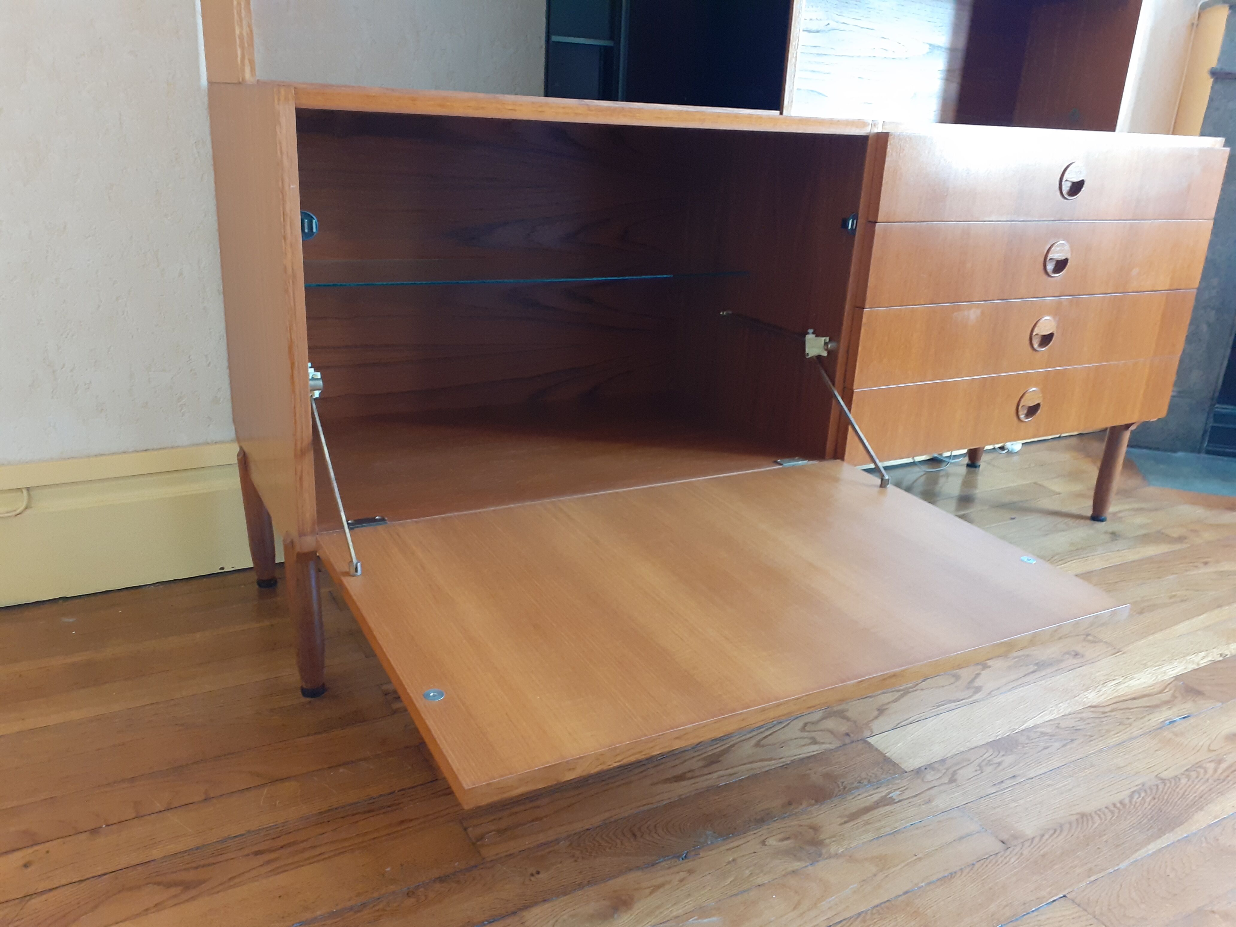 Meuble de rangement en teck