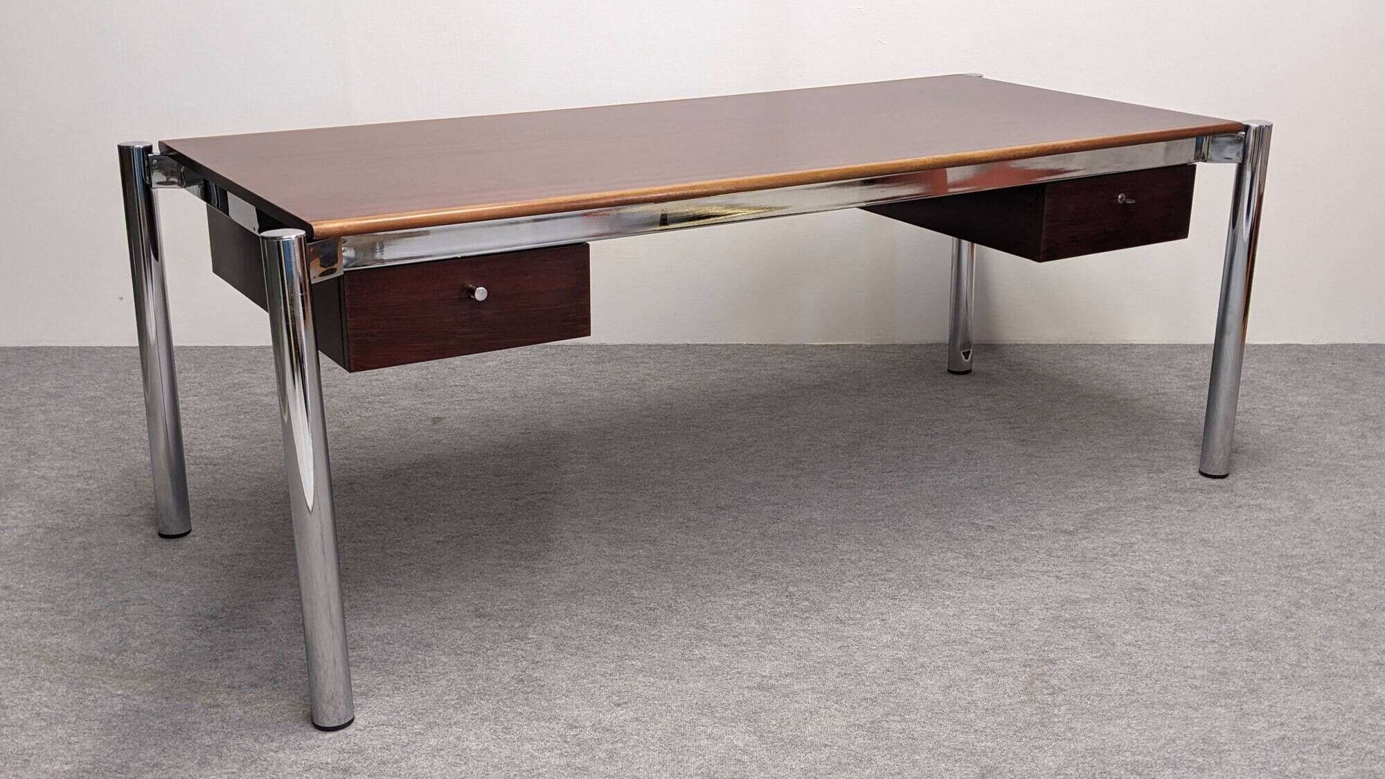 Modernist rosewood pedestal desk, Italy circa 1970