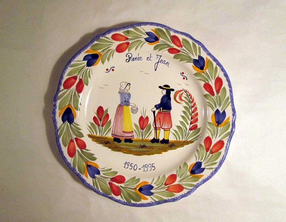 Quimper wall plate