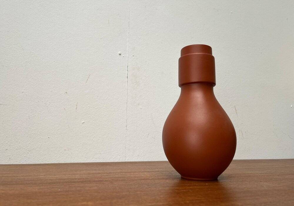 Minimalist German vase from the mid-century, Wormser Terra-Sigillata pottery, 1960s.