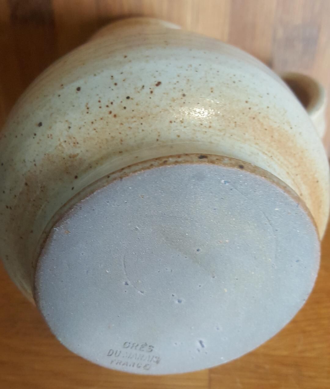 Petit Pichet Crémier in Marais Sandstone