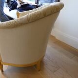 Armchair barrel gilded structure