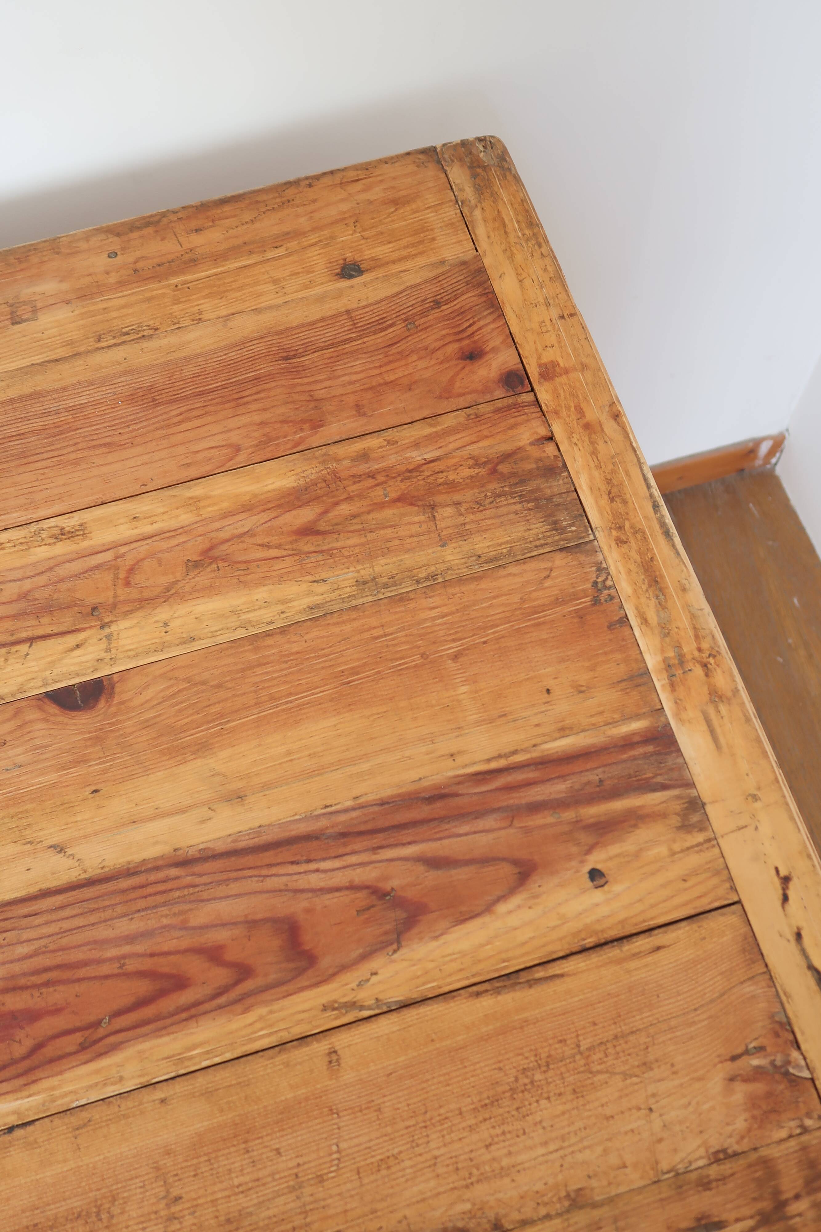 Light farmhouse table