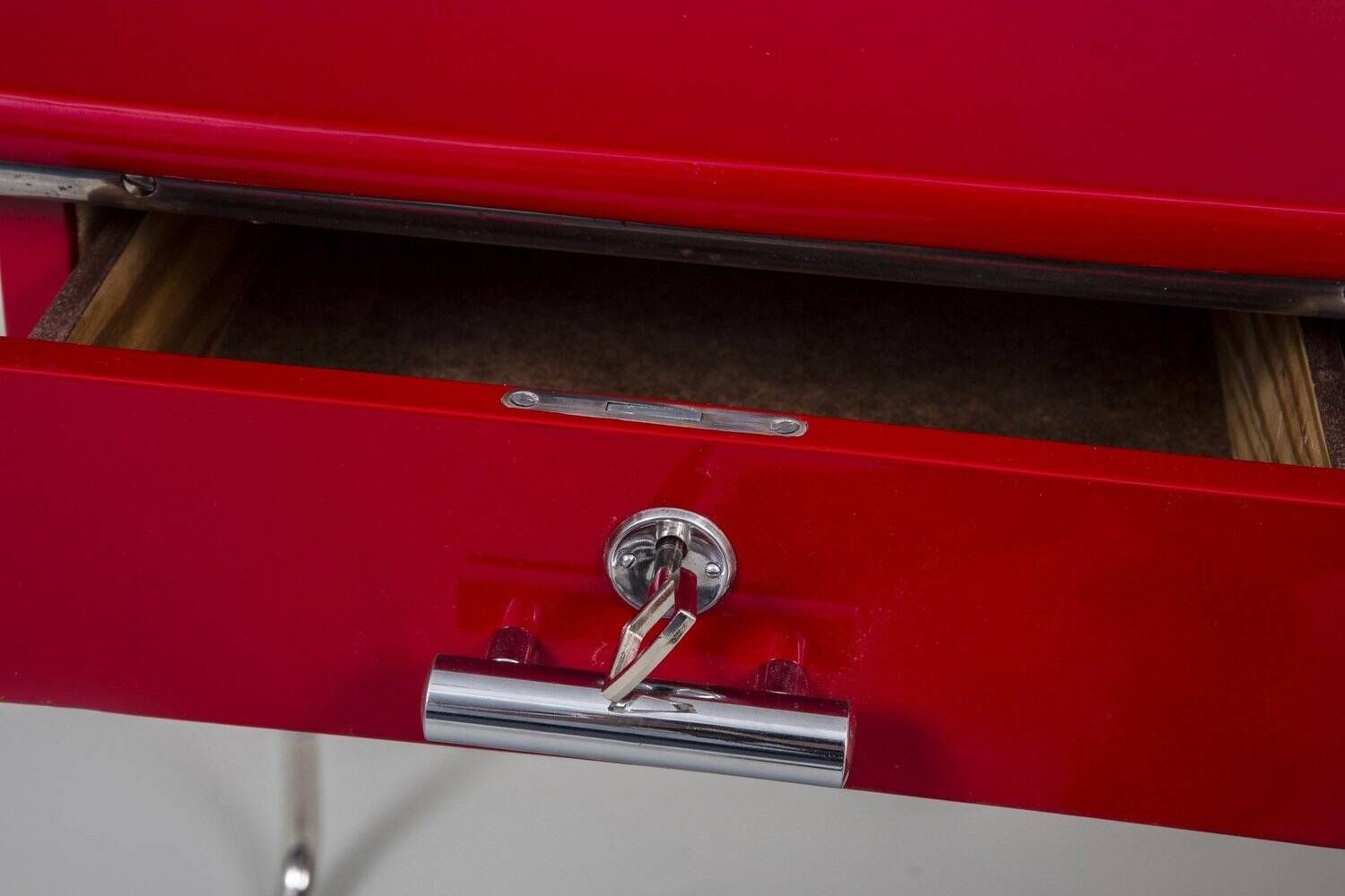 Bauhaus Red Writing Desk in Lacquered Wood, Germany, 1930s