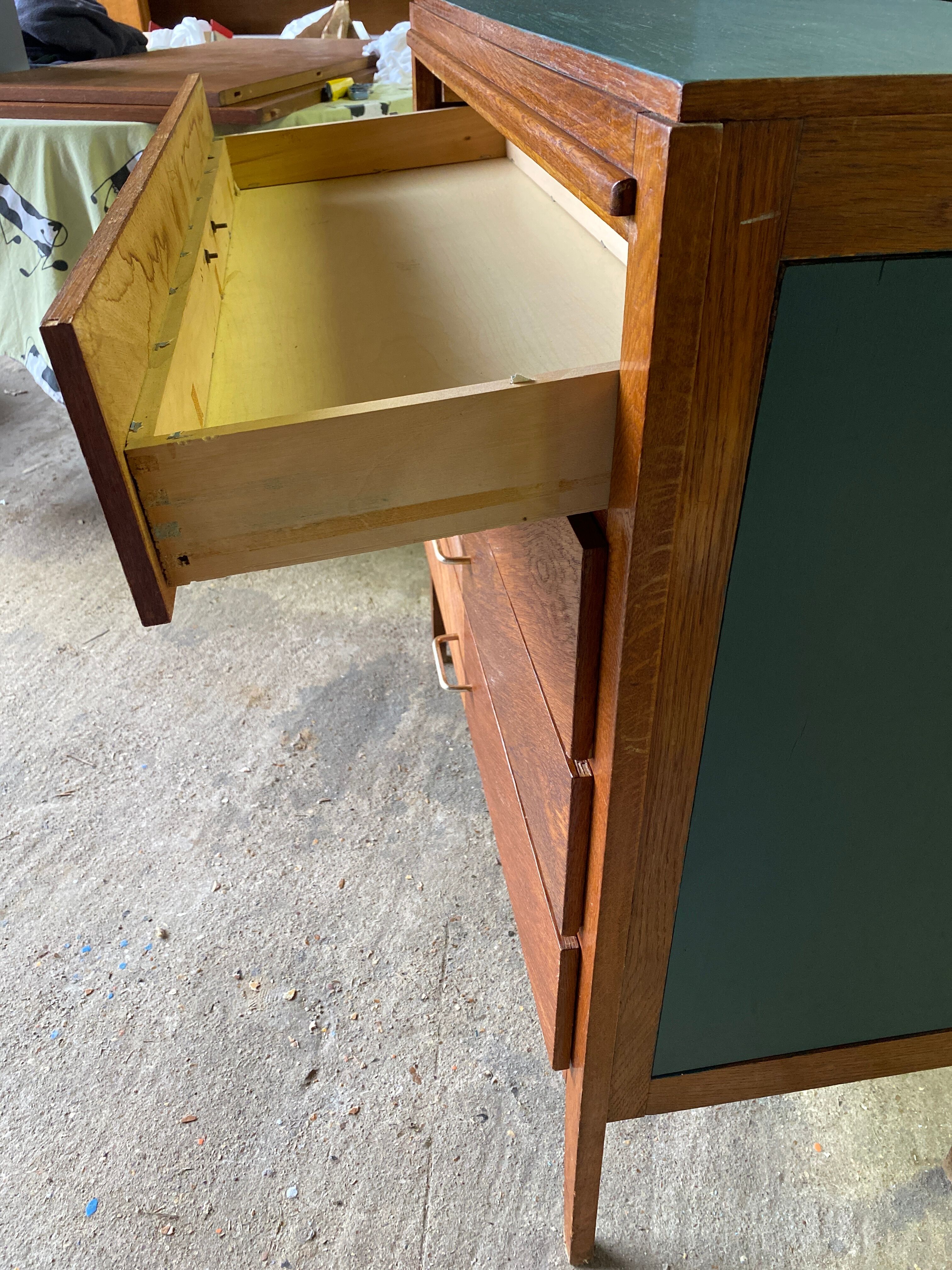 Chest of drawers Vintage 1950s