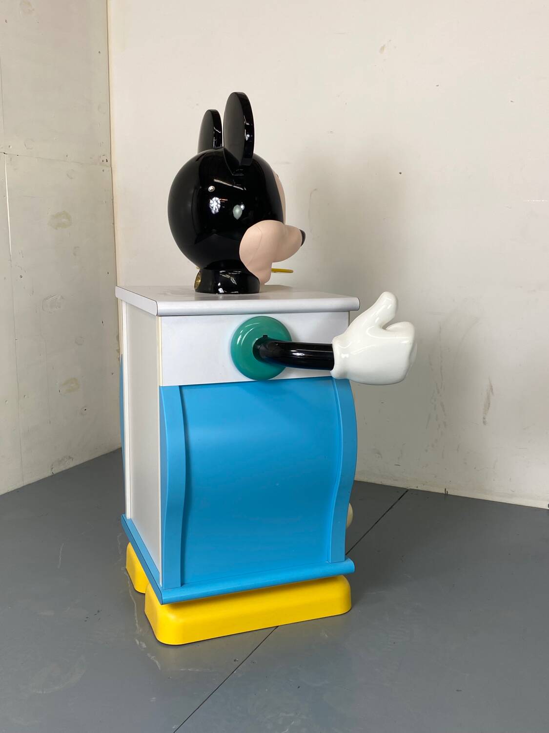 Commode Mickey Mouse de Starform, France, 1988