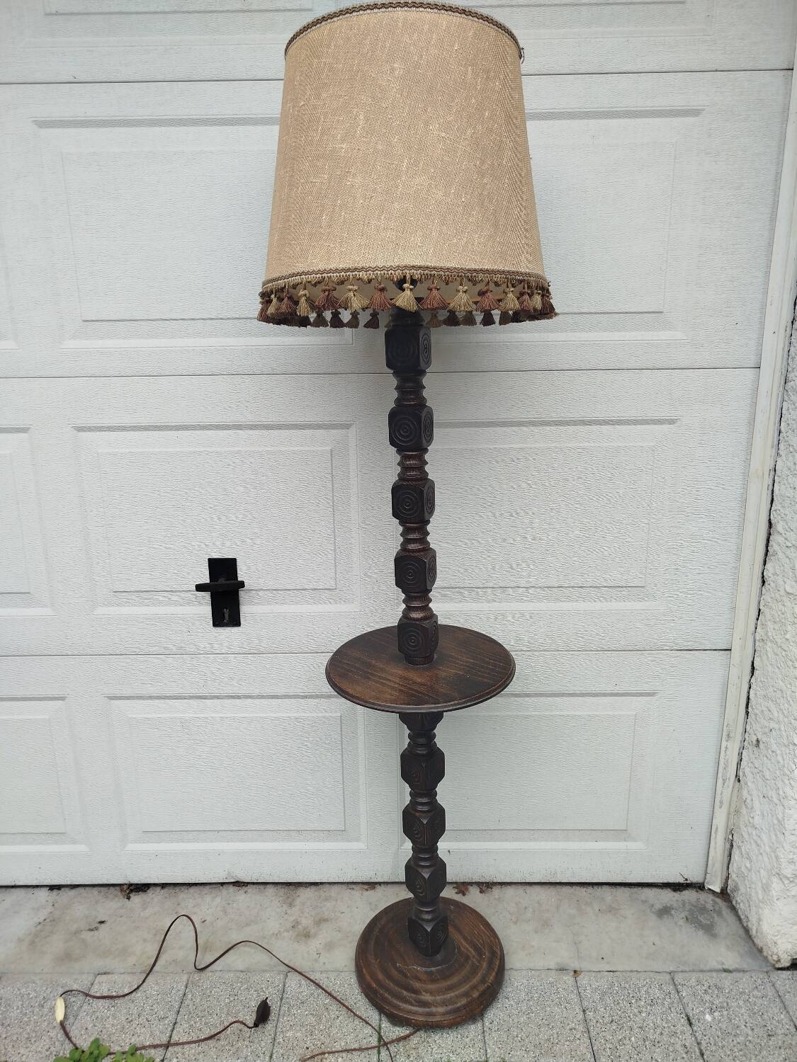 Turned wooden floor lamp – in the style of Charles Dudouyt art deco