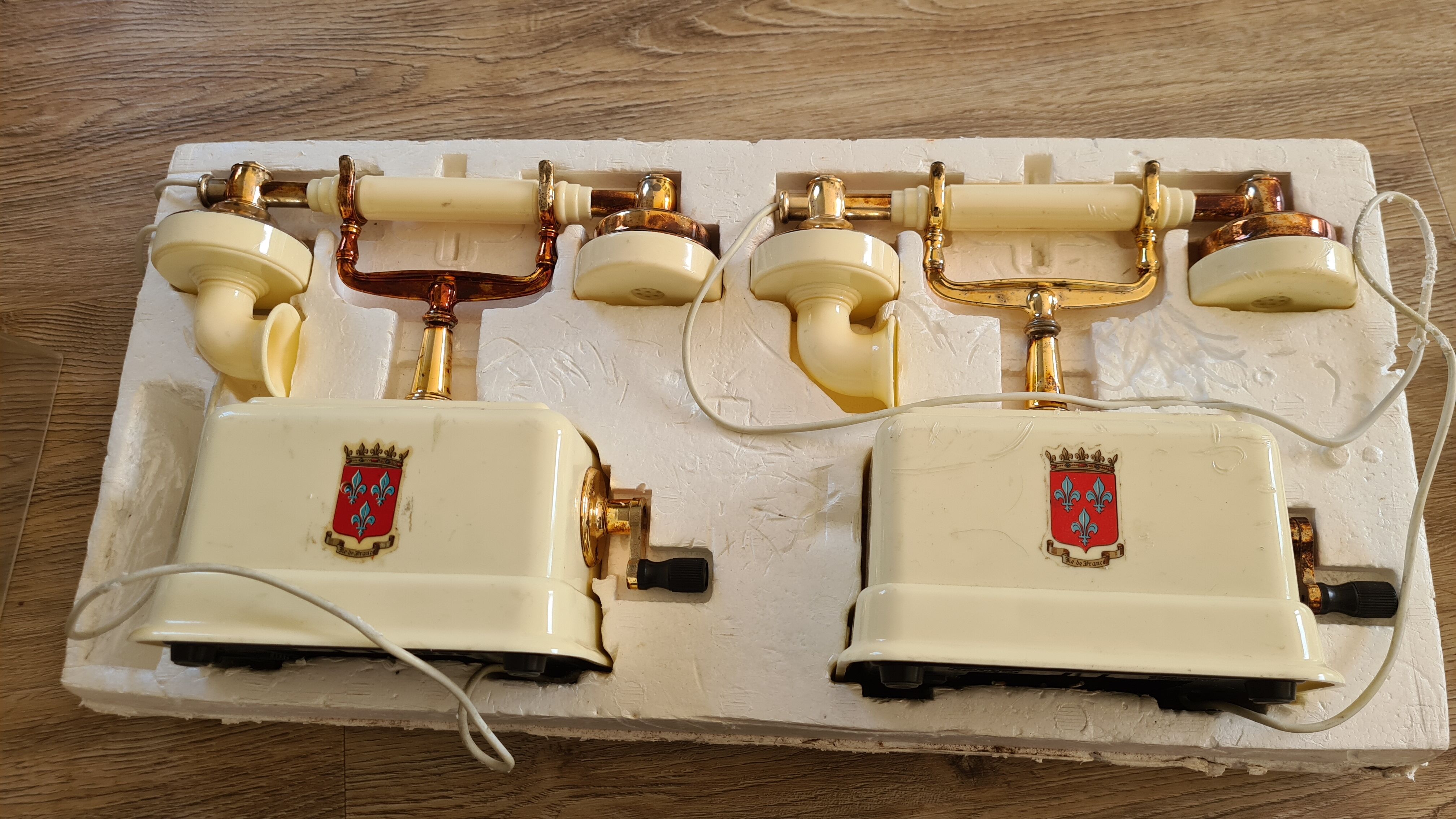Ancien jouet rétro  2 téléphones geobra 60’s vintage