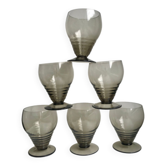 Ensemble de 6 petits verres à vin design art déco en verre fumé années 30-40