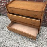 Vintage chest of drawers