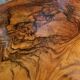 Table en frise de ronce de noyer