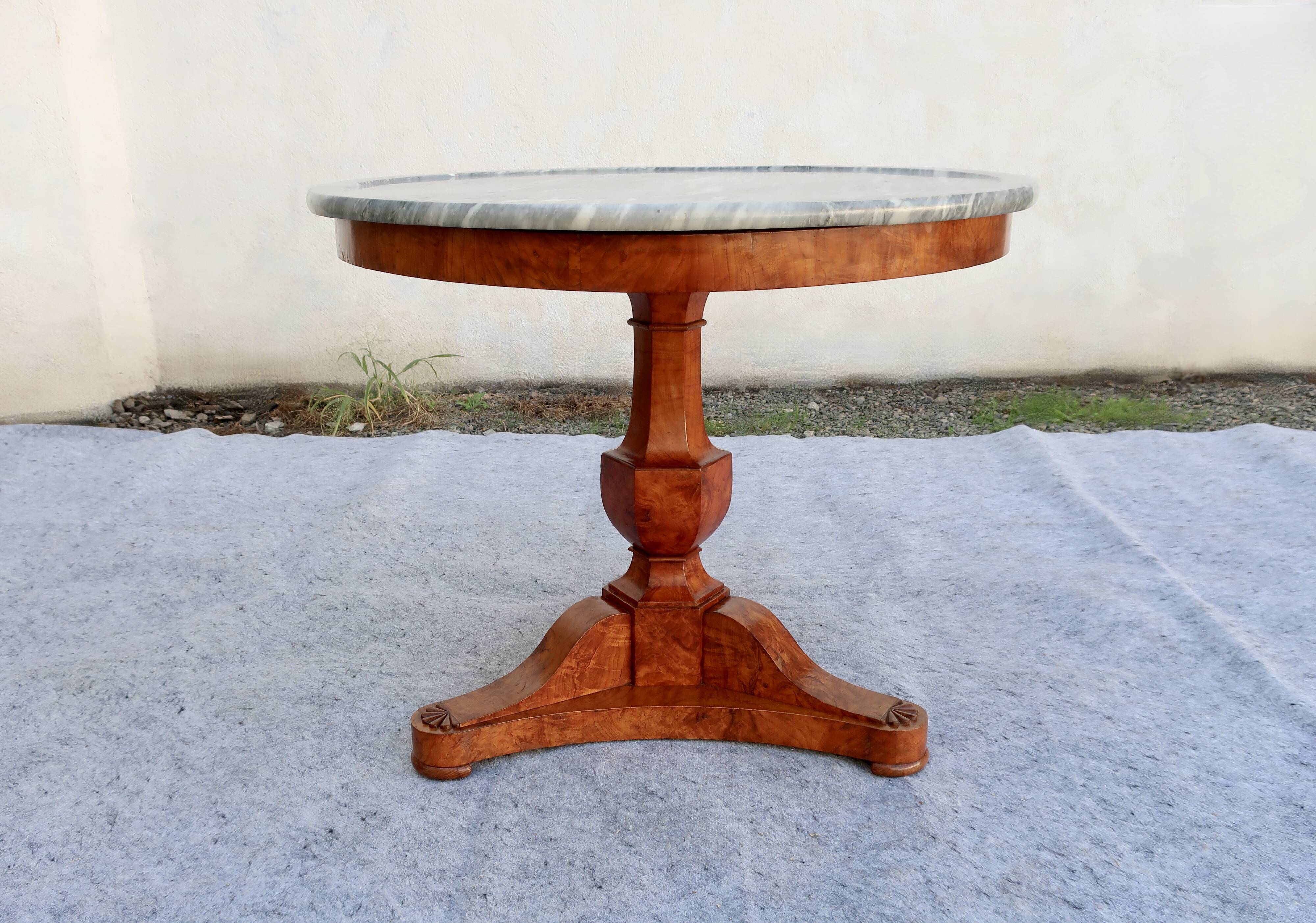 Guéridon Restauration XIXème Loupe d'Orme et Marbre Turquin