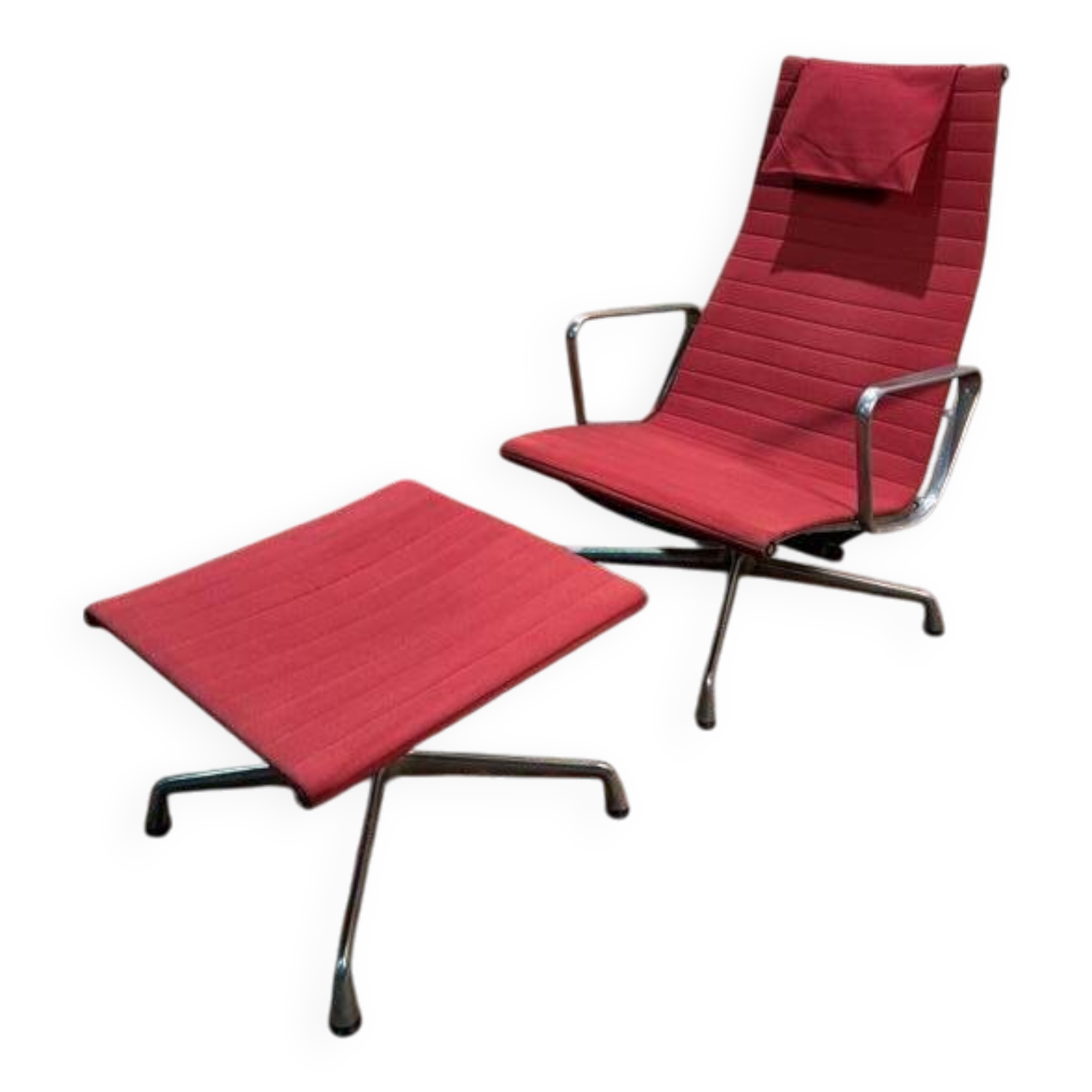 Charles Eames Bauhaus Aluminum Armchair and Ottoman