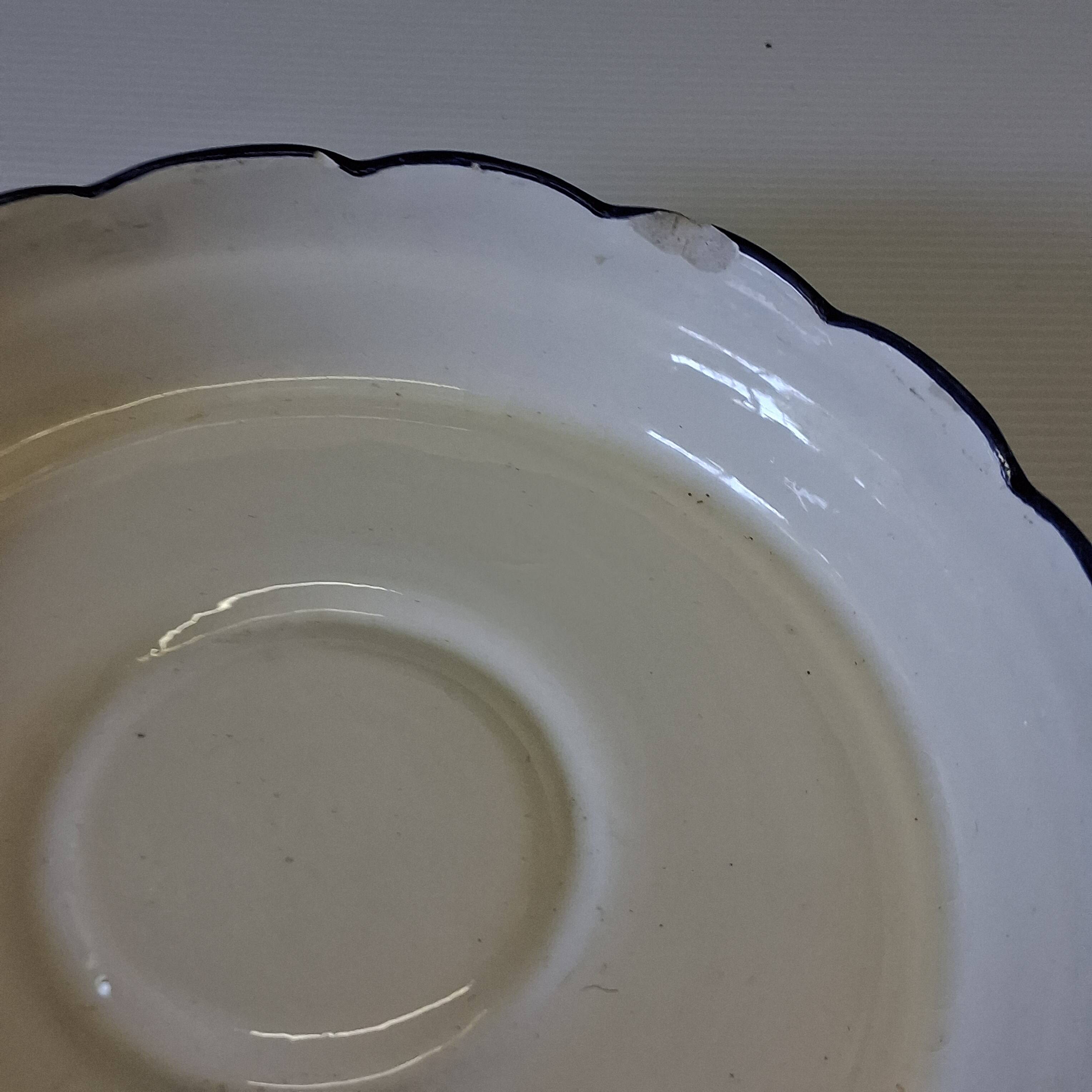 Very nice blue ceramic pot in good condition.