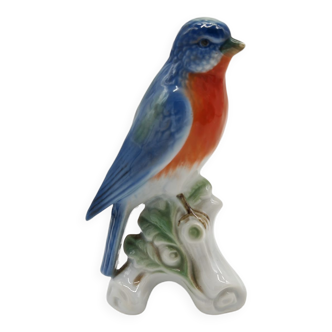 The sparrow with a red throat in german porcelain western germany