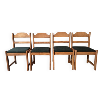 4 chaises en bois massif
