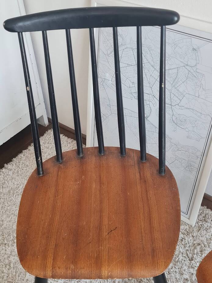 Pair of Scandinavian chairs model Fanett by Tapiovaara