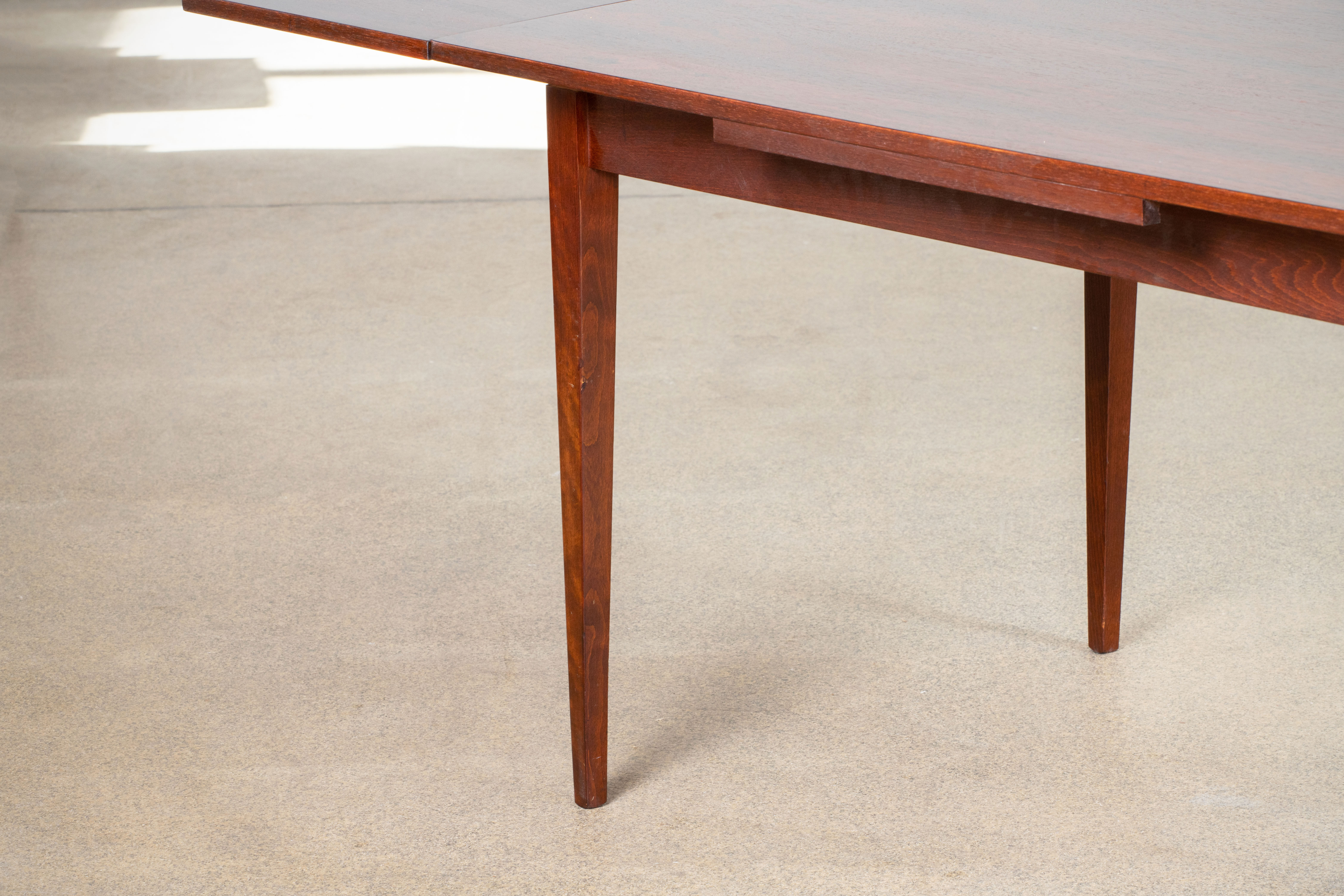 Table extensible scandinave en palissandre