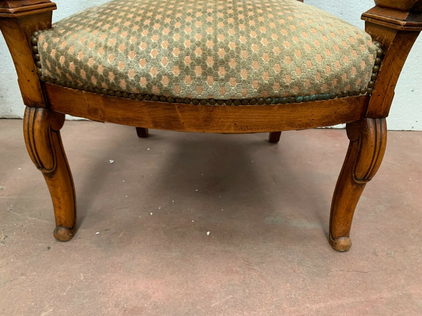 Paire de fauteuils de style Empire en hetre teinté xx siècle