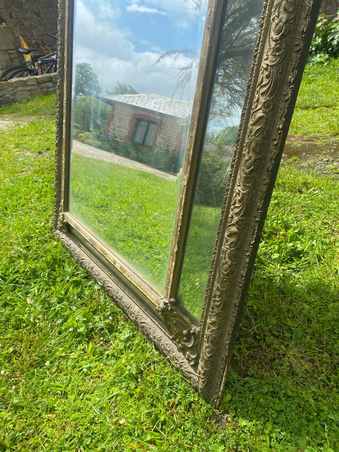 Beaded mirror