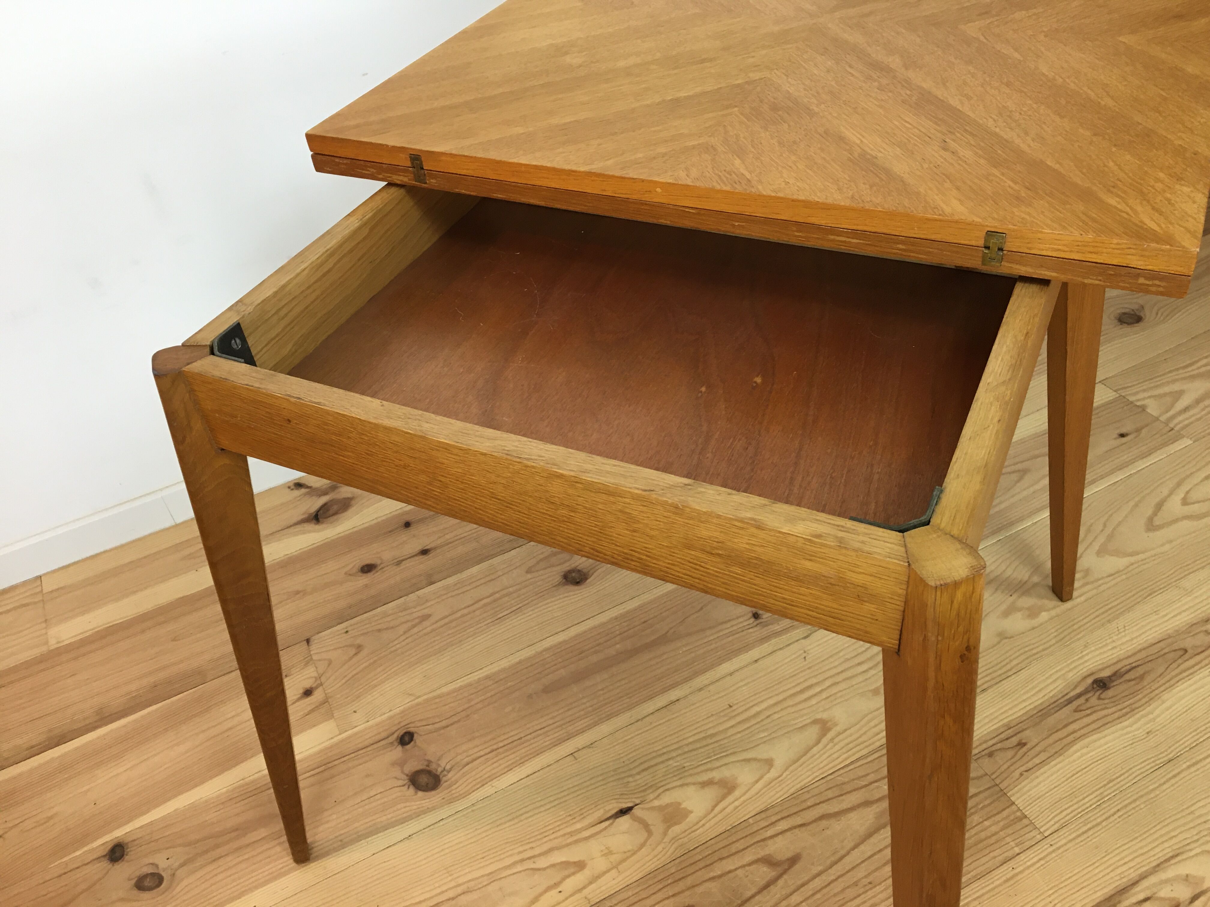 Table portfolio foot compass 50s