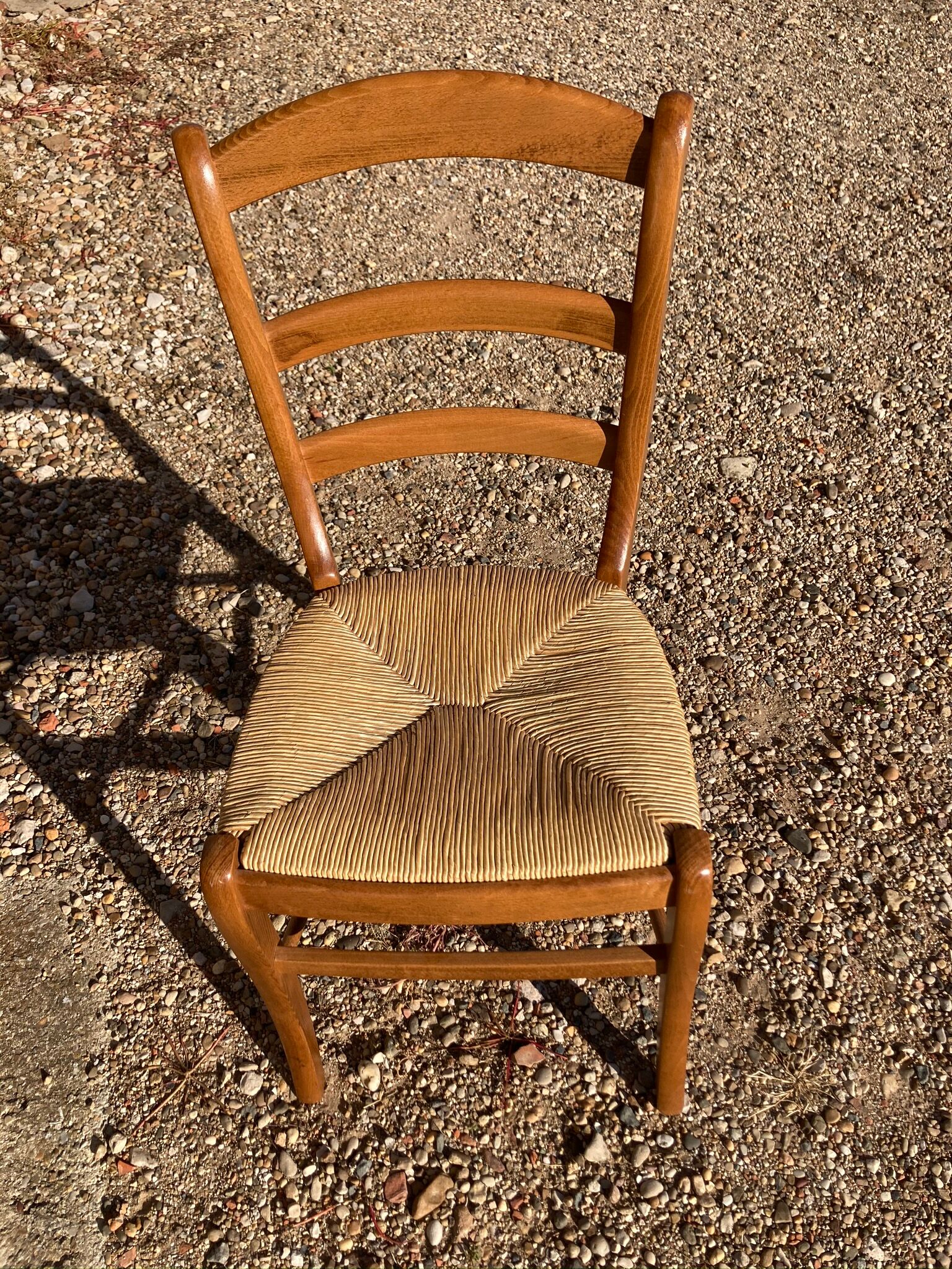 Pair of mulched chairs