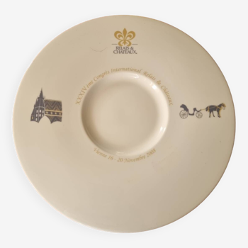 Chateaux relay plate