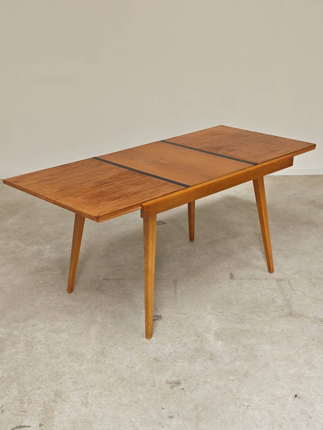 Table a manger a rallonge par Frantisek Jirak pour Tatra , 1960n