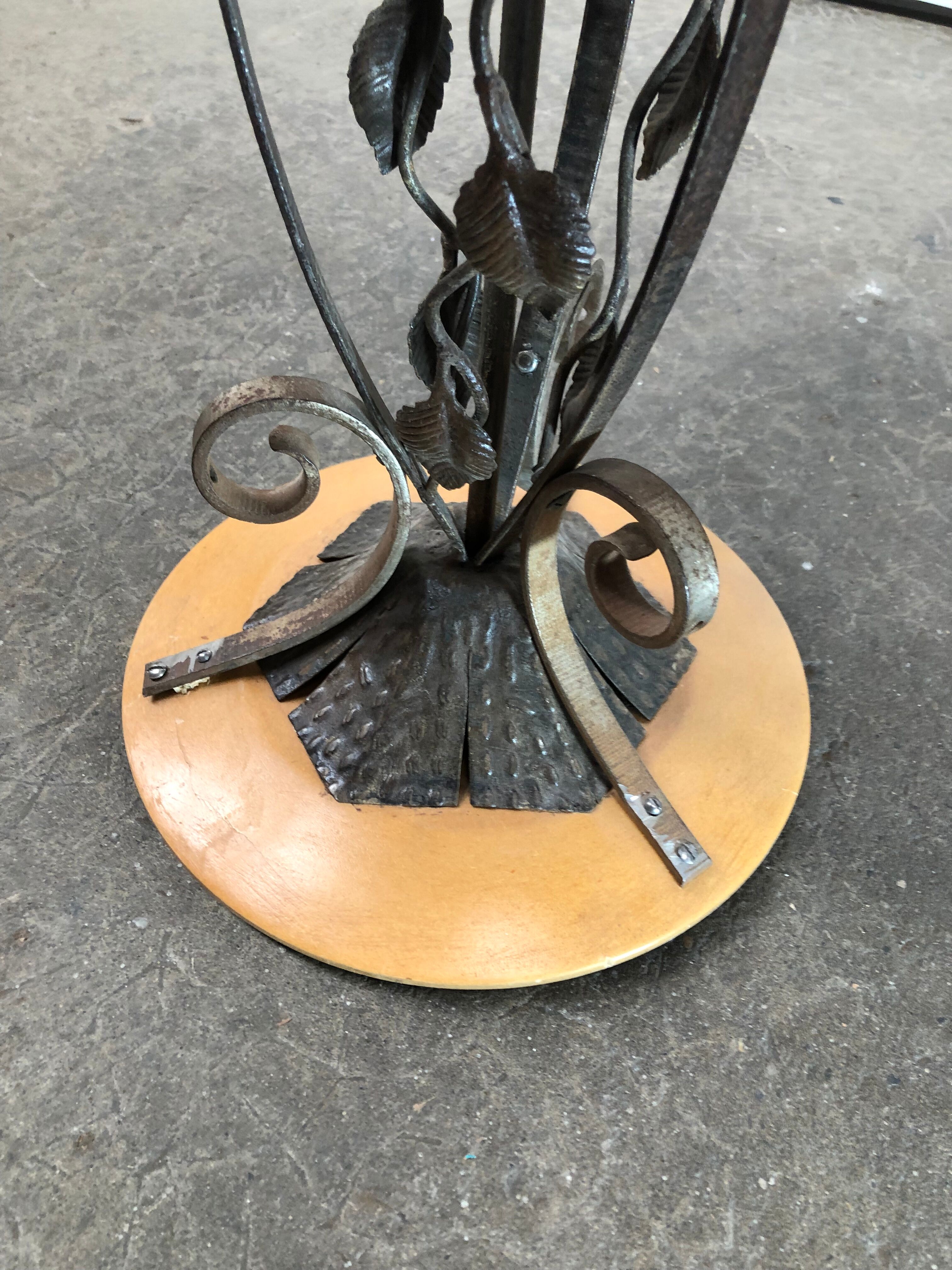 Art deco style pedestal table
