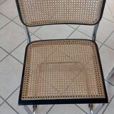 4 chairs B32