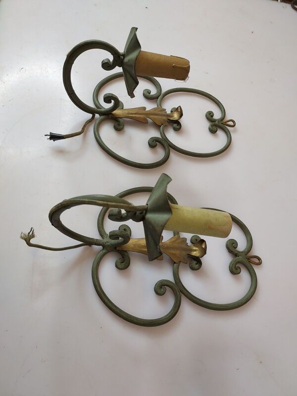 Paire d'appliques en fer forgé