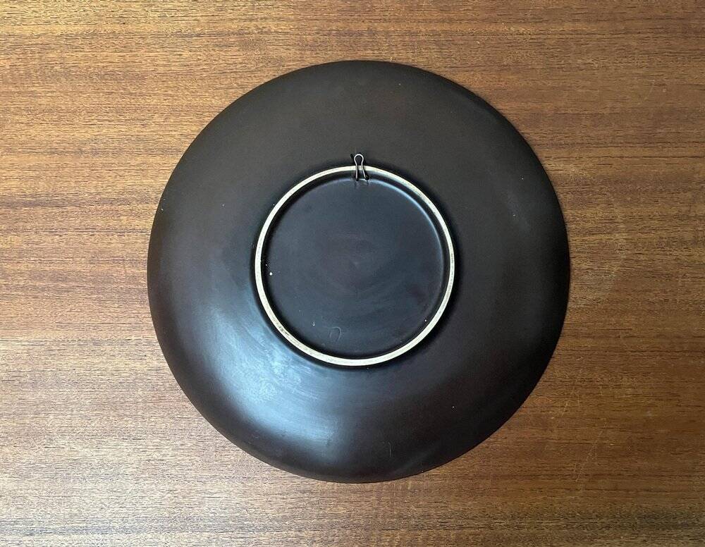 Mid-century German studio pottery wall plate with Ruscha sunflower motif, 1960s.