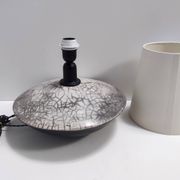 Lampe postmoderne en céramique Raku grise faite à la main, signée, Italie