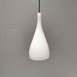 Lampe à suspension française en verre blanc laiteux, modèle gin fizz, produite par sce