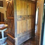 LOUIS XIII CABINET IN DIAMOND-TIP WALNUT 2 DOORS FROM THE 18TH CENTURY