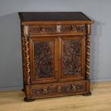 Oratory in solid walnut, Neo-Gothic Renaissance style – Late 19th century