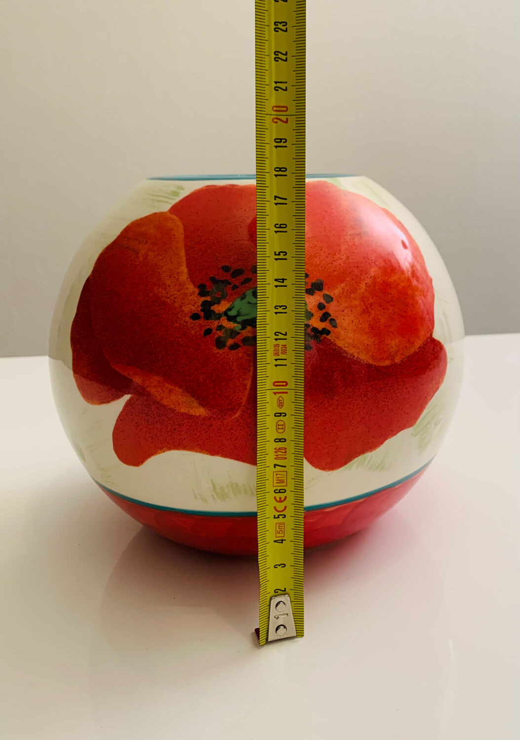 Round vase in Lunéville earthenware - "Poppy" collection