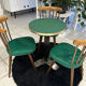 Ensemble guéridon et 3 chaises de bistrot vintage années 1960