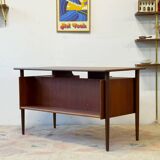 Bureau en teck autoportant, Danemark années 1960/1970, style vintage, design moderne du milieu du XXe siècle