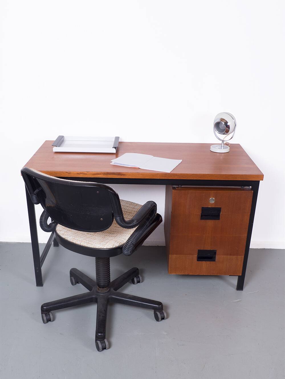 Desk EU02 Japanse serie – Pastoe – Cees Braakman