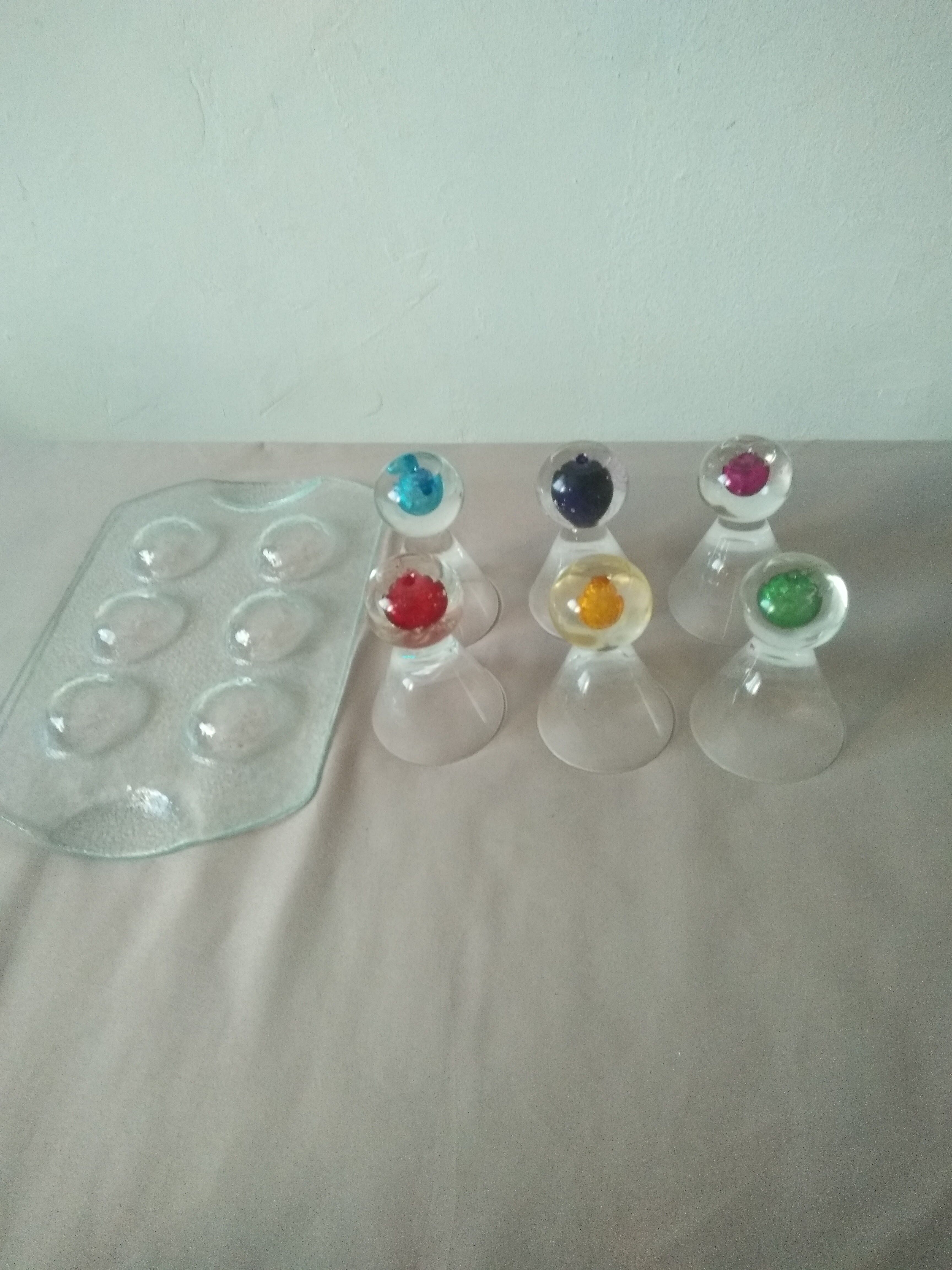 Box 6 liqueur glasses, colored ball base + serving tray, new