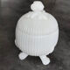 Bonbonnière in white opaline glass round tripodium shape